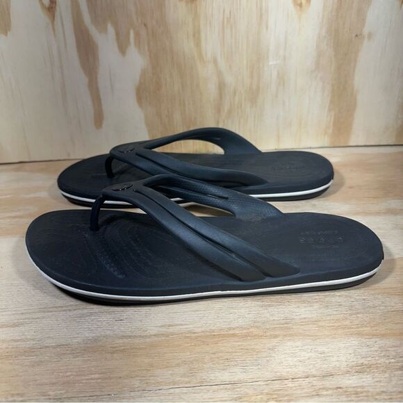 Crocs Black Flip Flops Women’s Size 10 - Picture 1 of 6